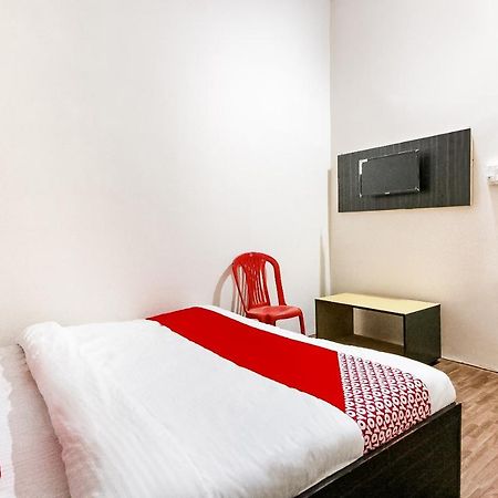 Oyo 69647 Yash Lodge Jabalpur Ngoại thất bức ảnh