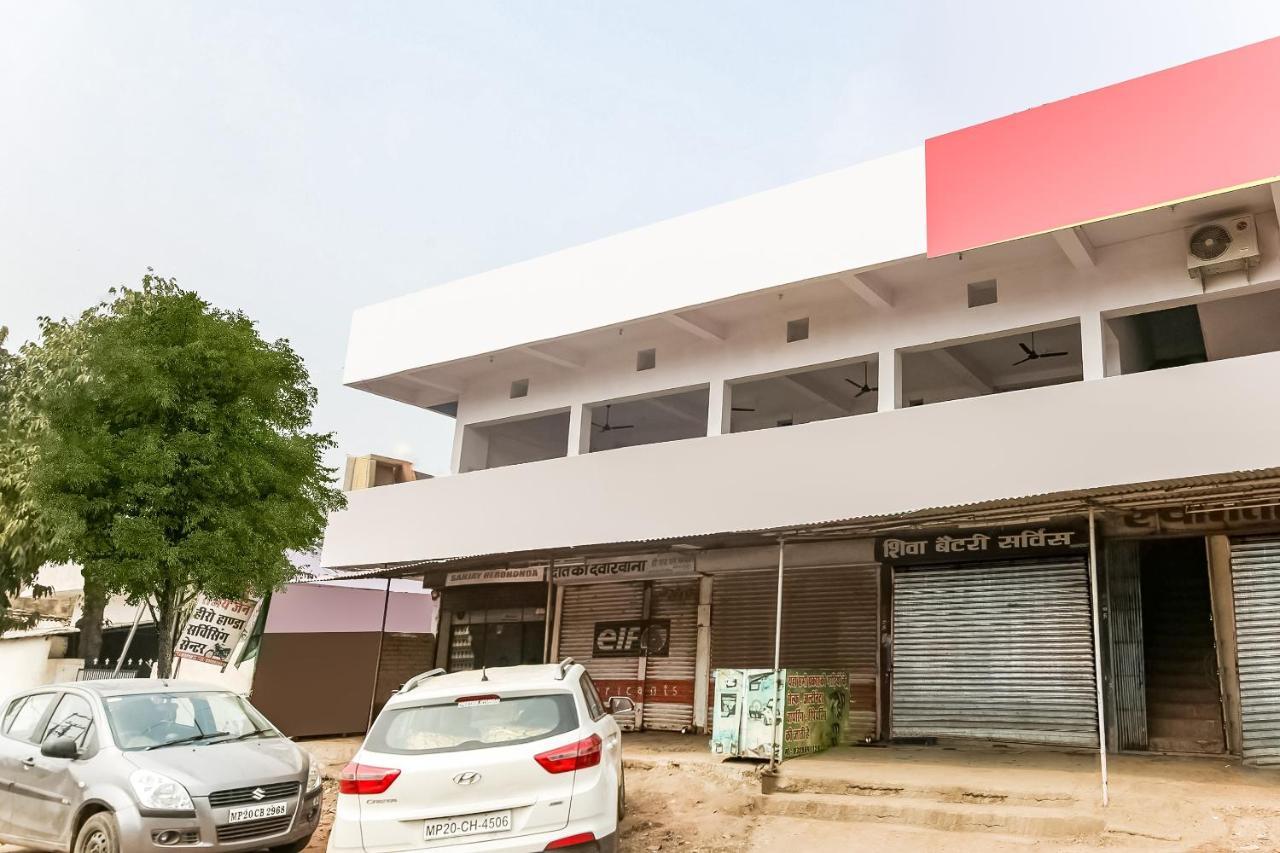 Oyo 69647 Yash Lodge Jabalpur Ngoại thất bức ảnh