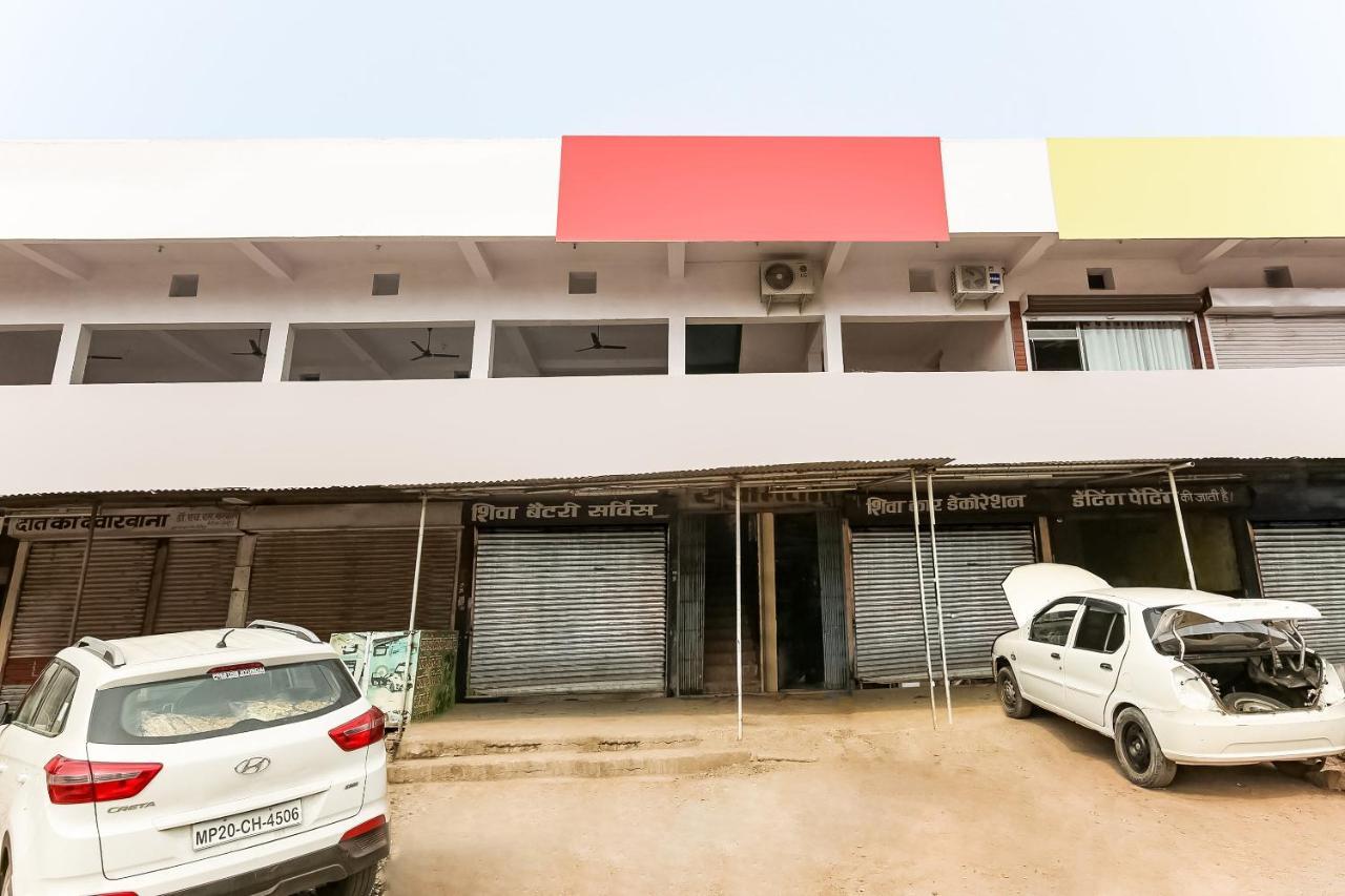 Oyo 69647 Yash Lodge Jabalpur Ngoại thất bức ảnh