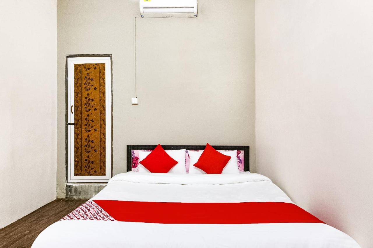 Oyo 69647 Yash Lodge Jabalpur Ngoại thất bức ảnh