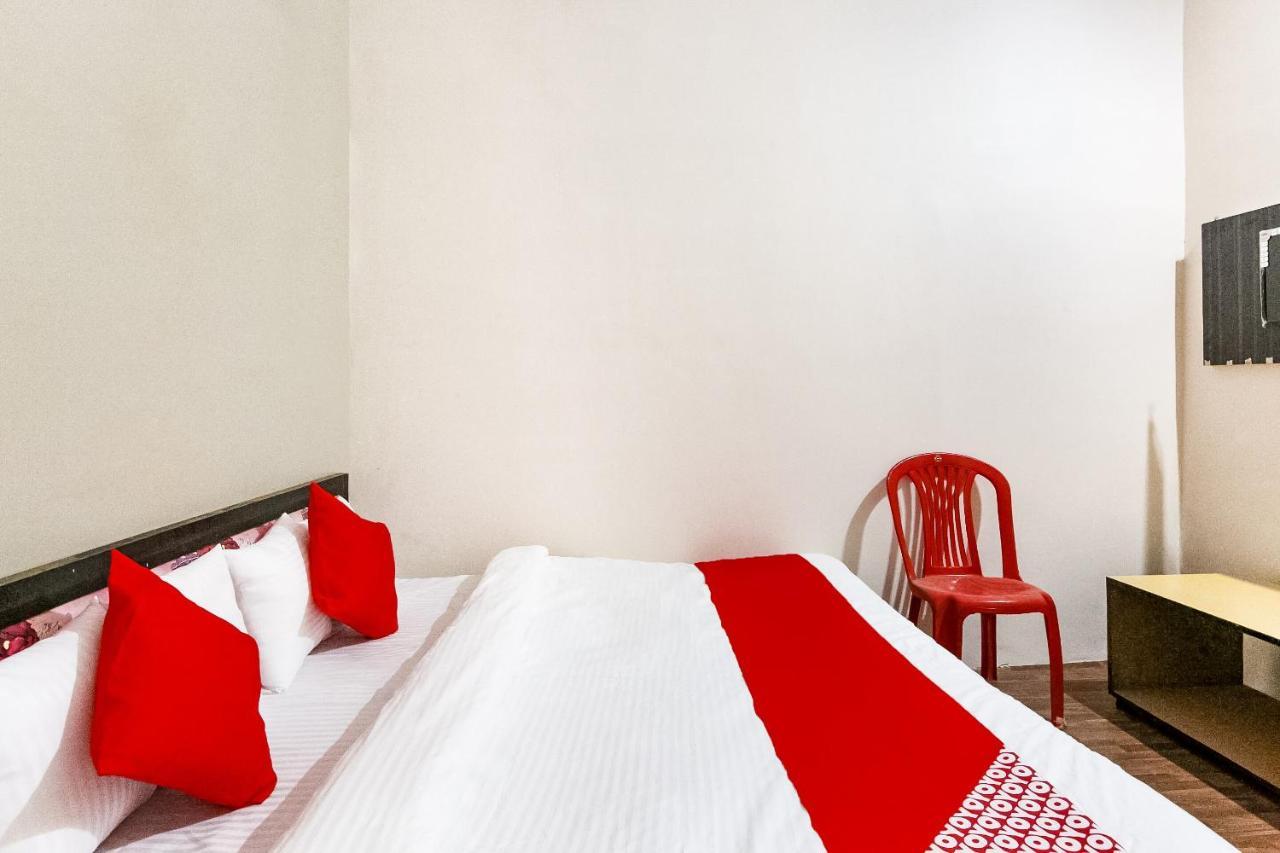 Oyo 69647 Yash Lodge Jabalpur Ngoại thất bức ảnh